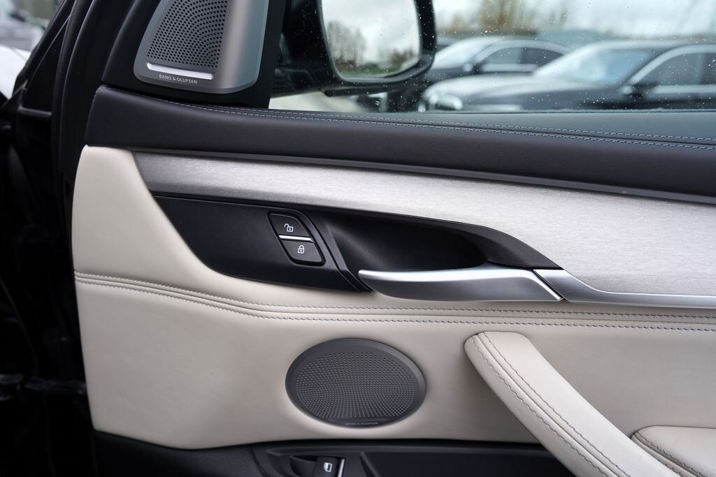 BMW X6 SUV / Terénní 3,0 l 280 kw