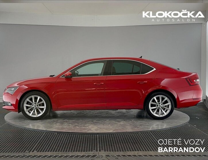 Škoda Superb Liftback 1,4 l 110 kw