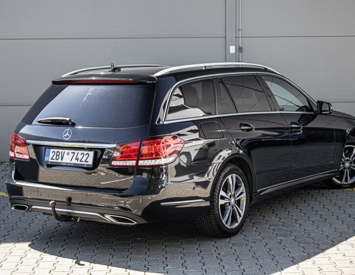 Mercedes-Benz Třídy E Kombi 3,0 l 190 kw