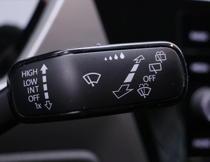 Volkswagen Touran Kombi 1,6 l 85 kw