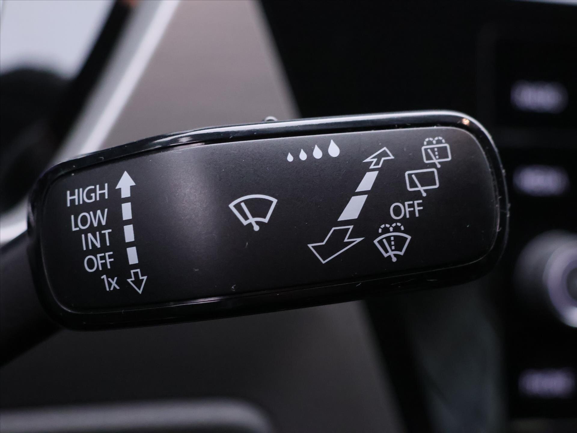 Volkswagen Touran Kombi 1,6 l 85 kw