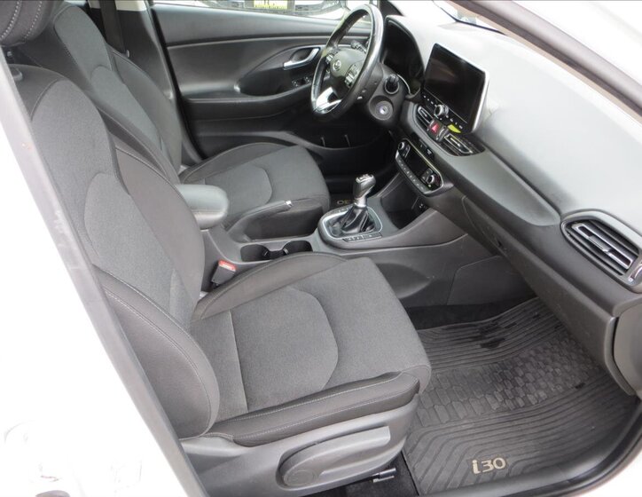 Hyundai i30 Kombi 998,0 88 kw