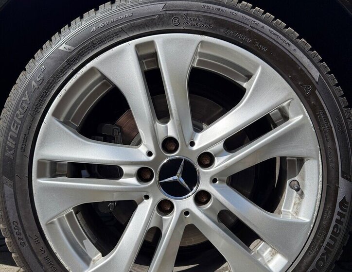 Mercedes-Benz Třídy C Kombi 0,0 195 kw