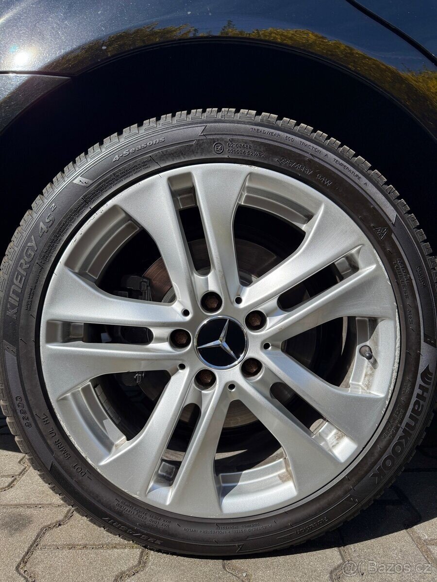 Mercedes-Benz Třídy C Kombi 0,0 195 kw