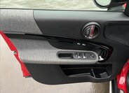 Mini Countryman SUV / Terénní 1,5 l 100 kw