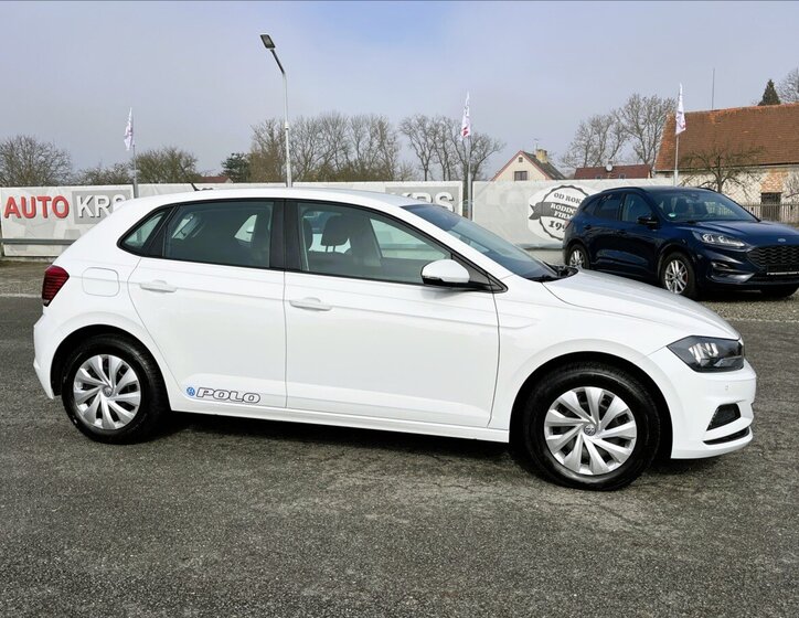 Volkswagen Polo Hatchback 999,0 48 kw