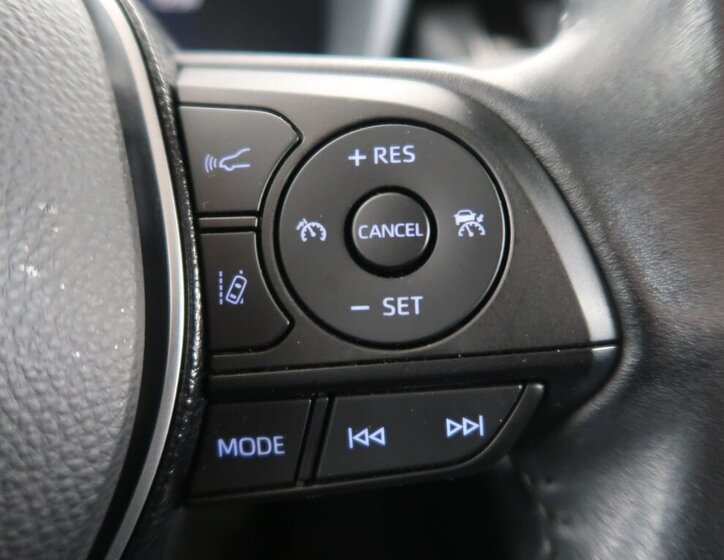 Toyota Corolla Sedan 1,5 l 92 kw