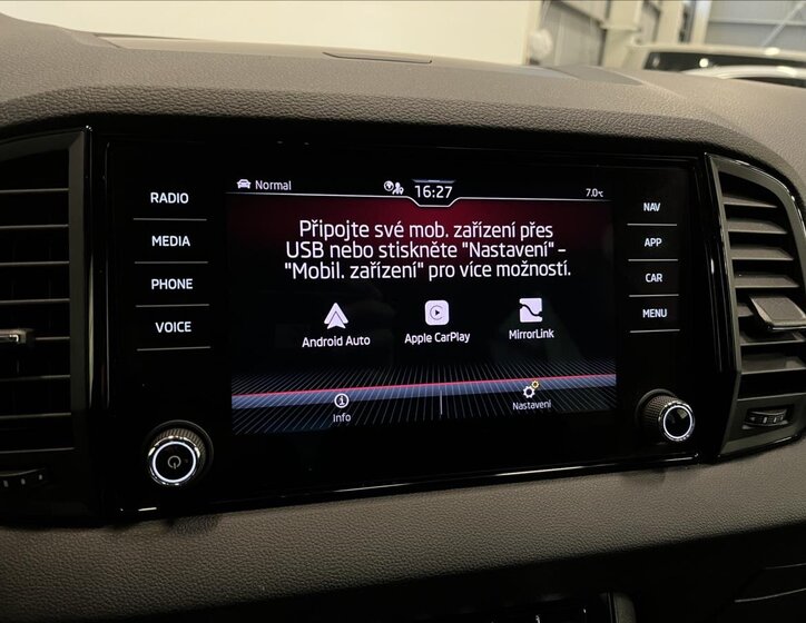 Škoda Karoq SUV 1,5 l 110 kw