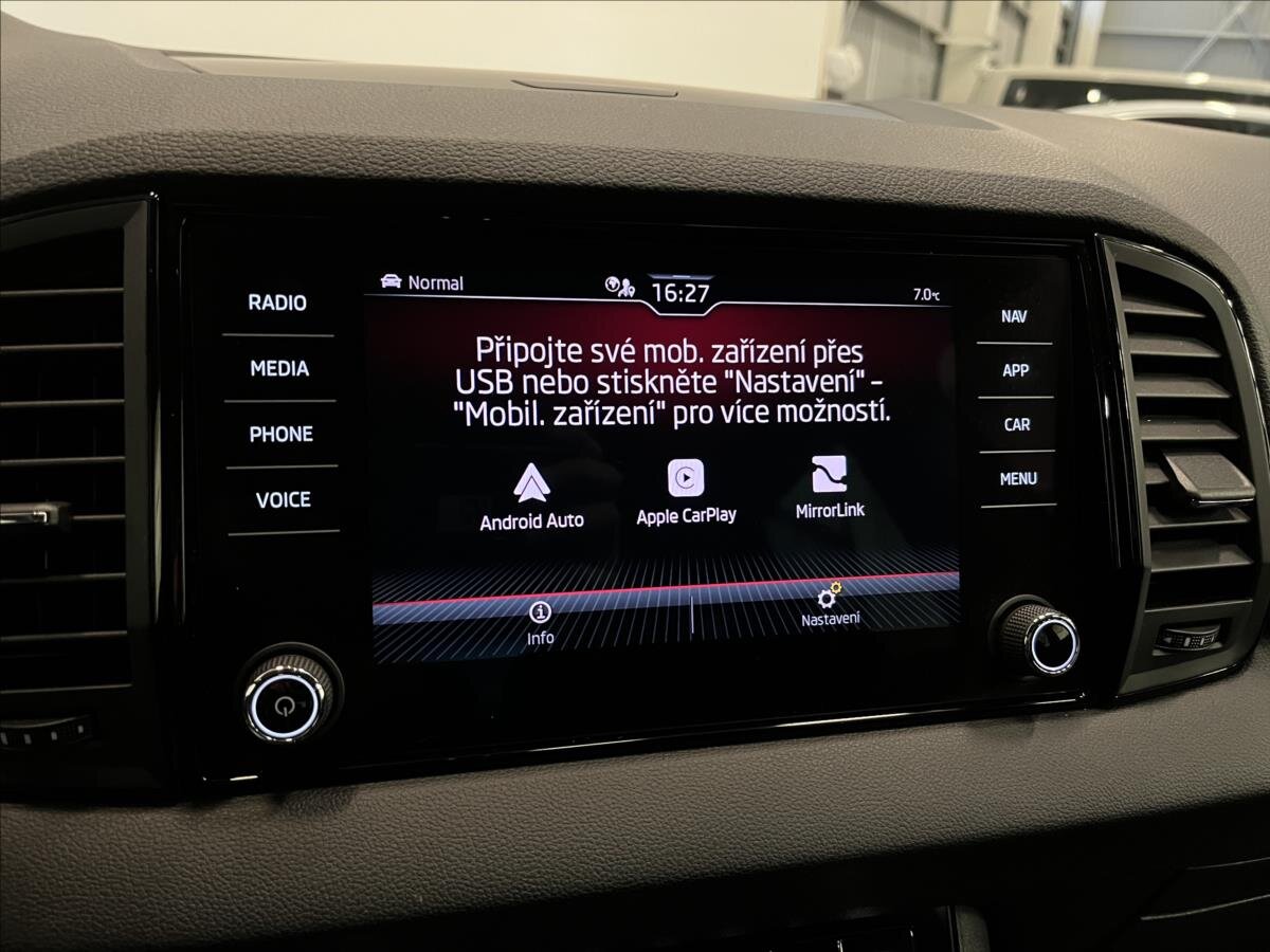 Škoda Karoq SUV 1,5 l 110 kw