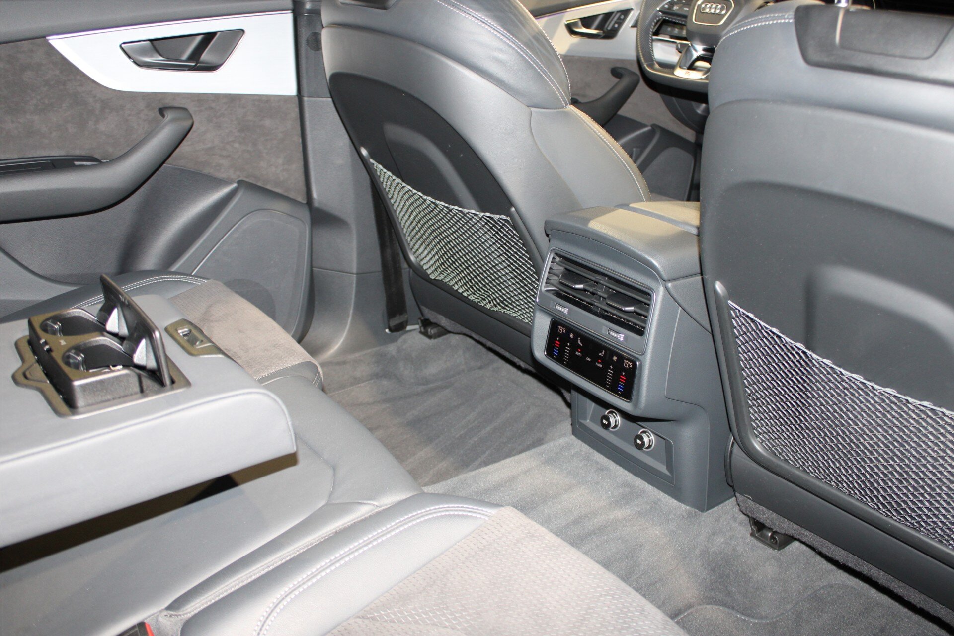 Audi Q8 SUV 3,0 l 210 kw