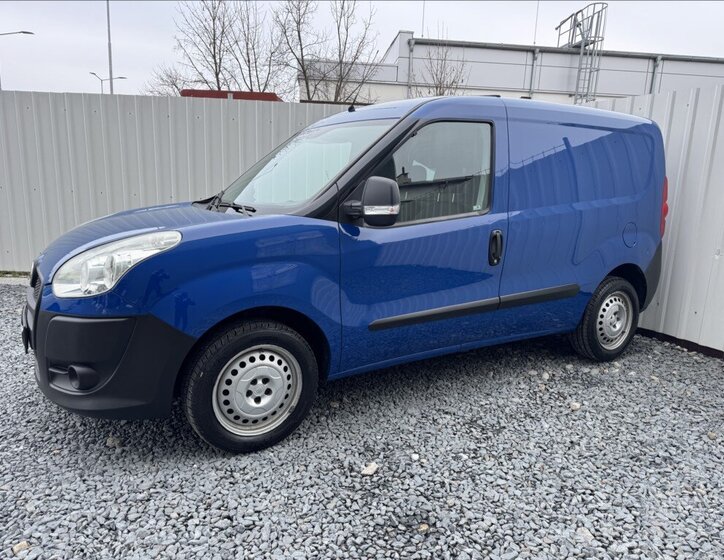 Fiat Dobló cargo Skříň 1,4 l 70 kw