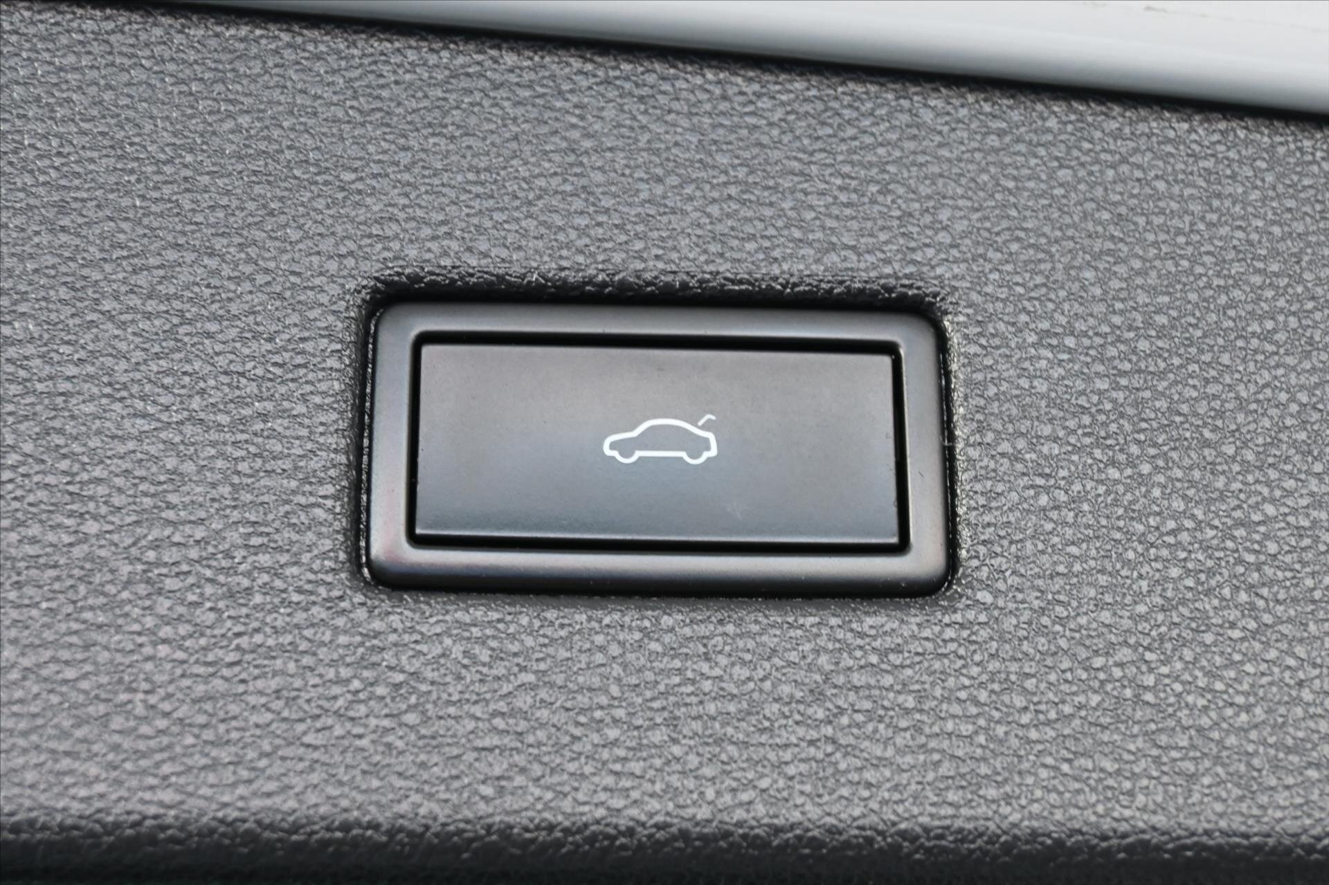 Volkswagen Tiguan SUV / Terénní 2,0 l 147 kw