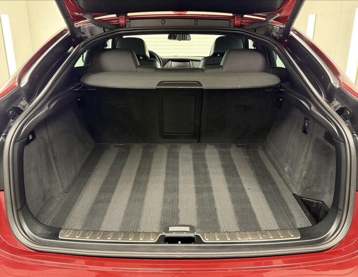 BMW X6 SUV / Terénní 3,0 l 225 kw