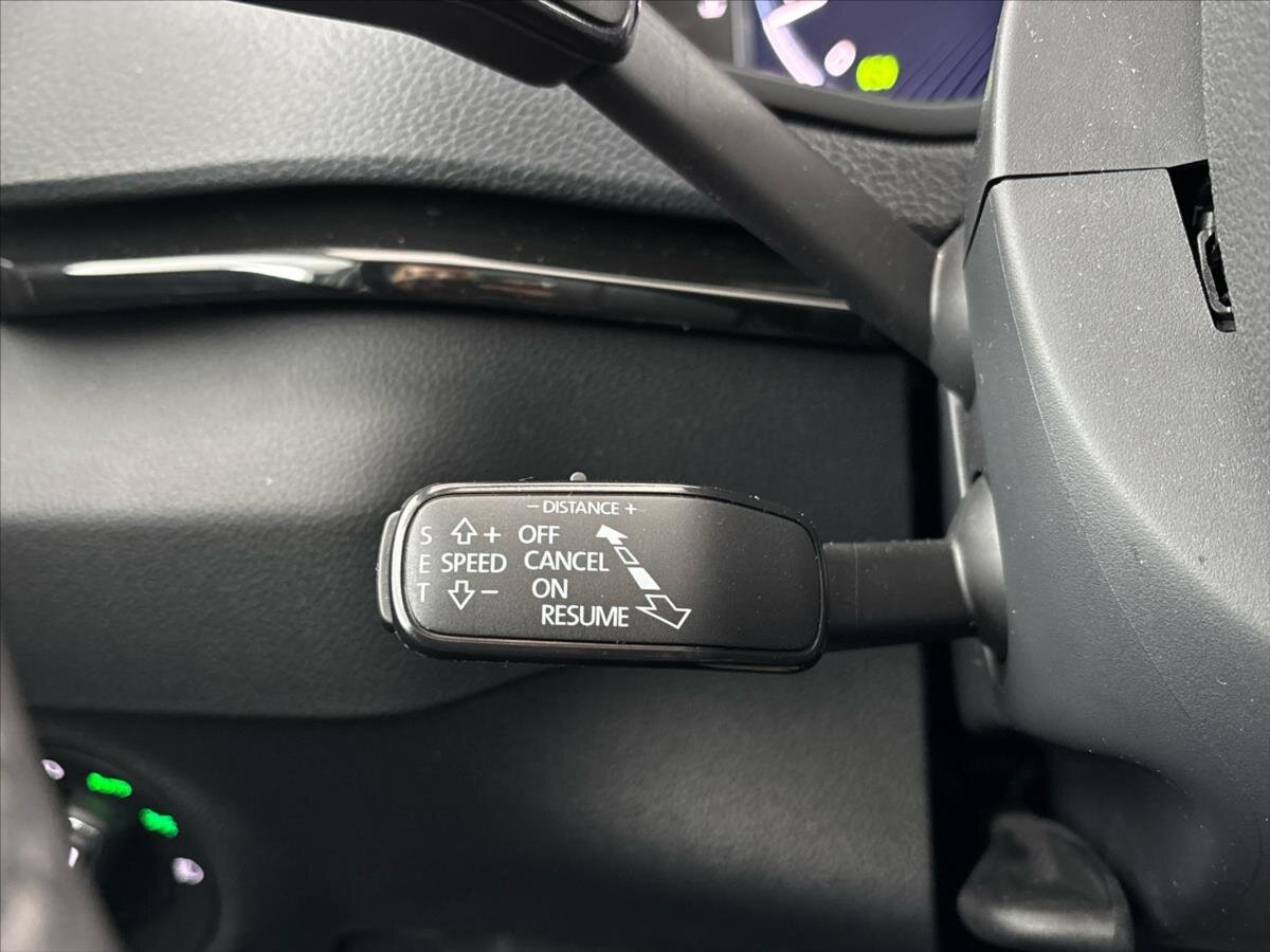 Škoda Karoq SUV / Terénní 1,5 l 110 kw