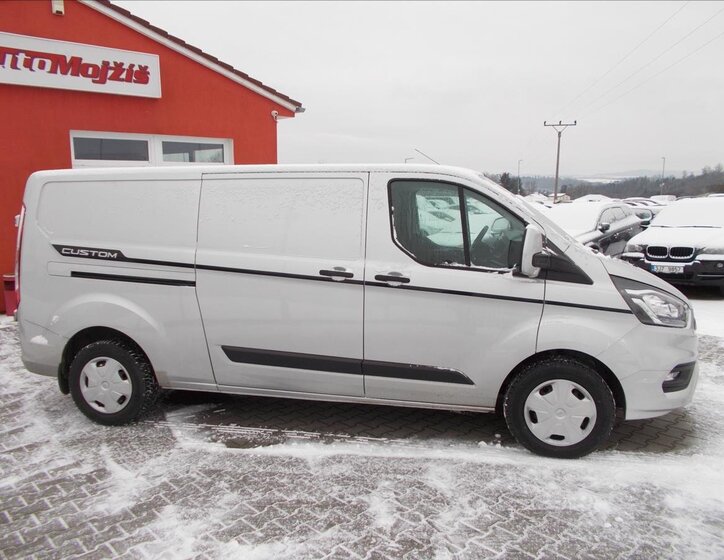 Ford Transit Custom 8