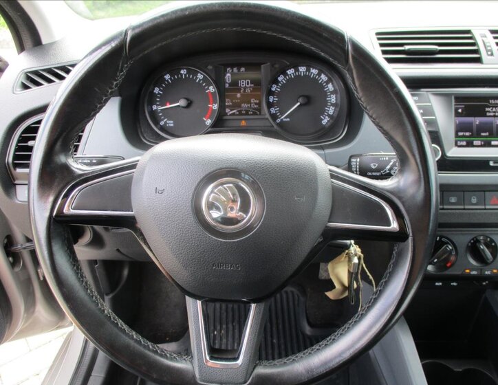 Škoda Fabia 13