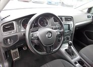 Volkswagen Golf 20