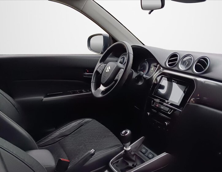Suzuki Vitara 17