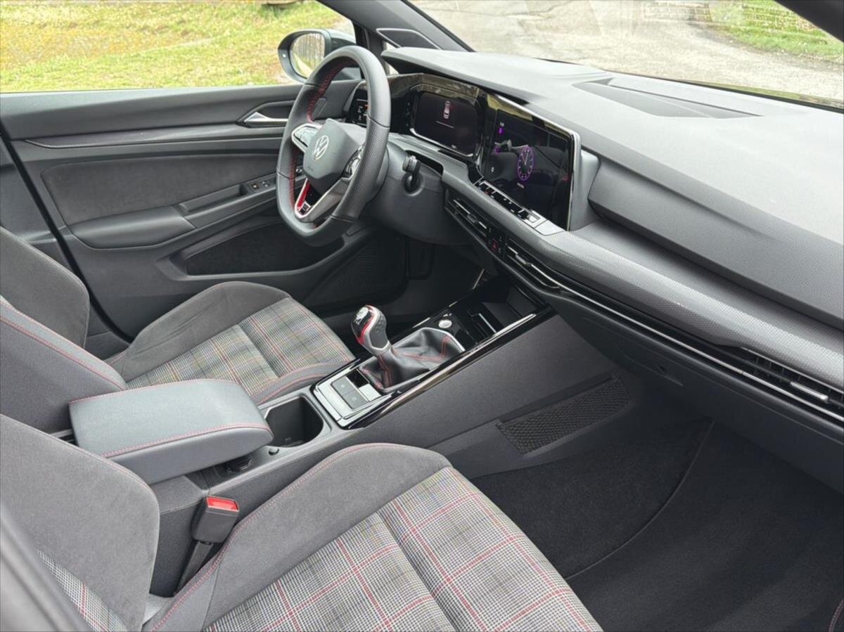 Volkswagen Golf Kombi 2,0 l 180 kw