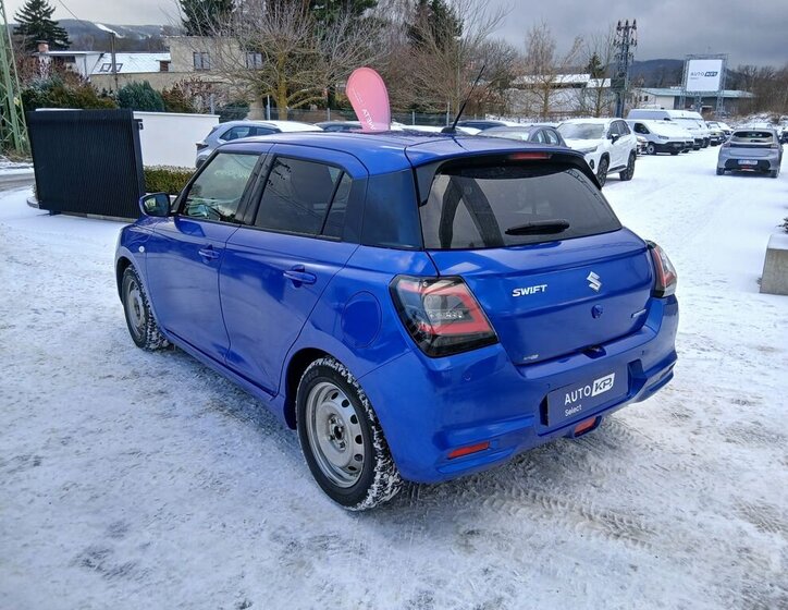 Suzuki Swift 4