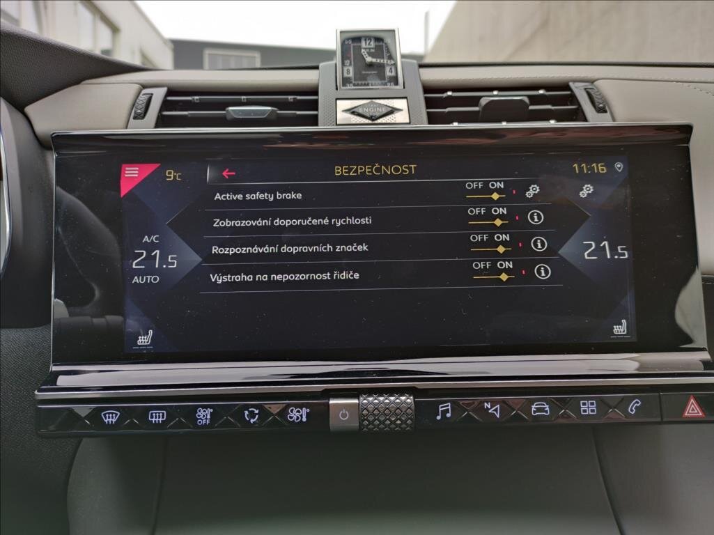 DS Automobiles DS7 Crossback SUV / Terénní 1,6 l 133 kw