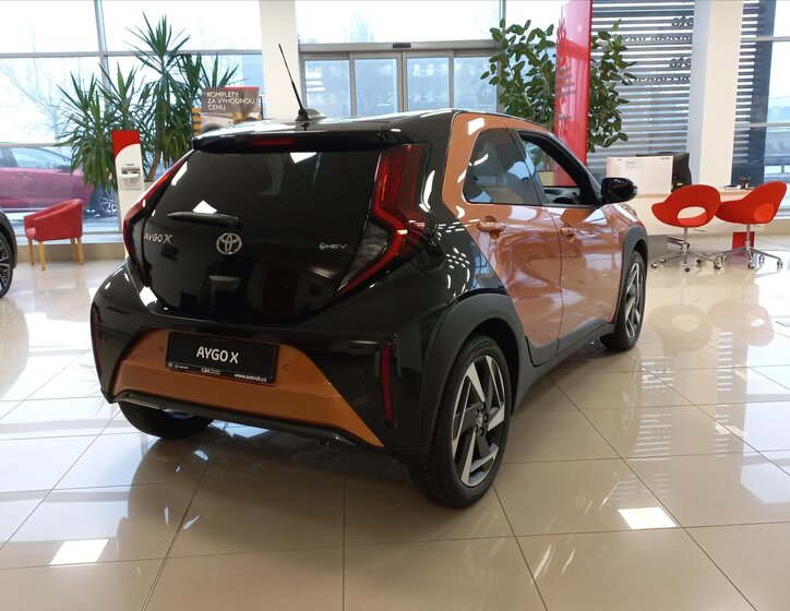 Toyota Aygo Hatchback 1,5 l 53 kw