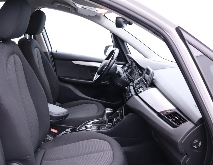 BMW Řada 2 Kombi 2,0 l 110 kw