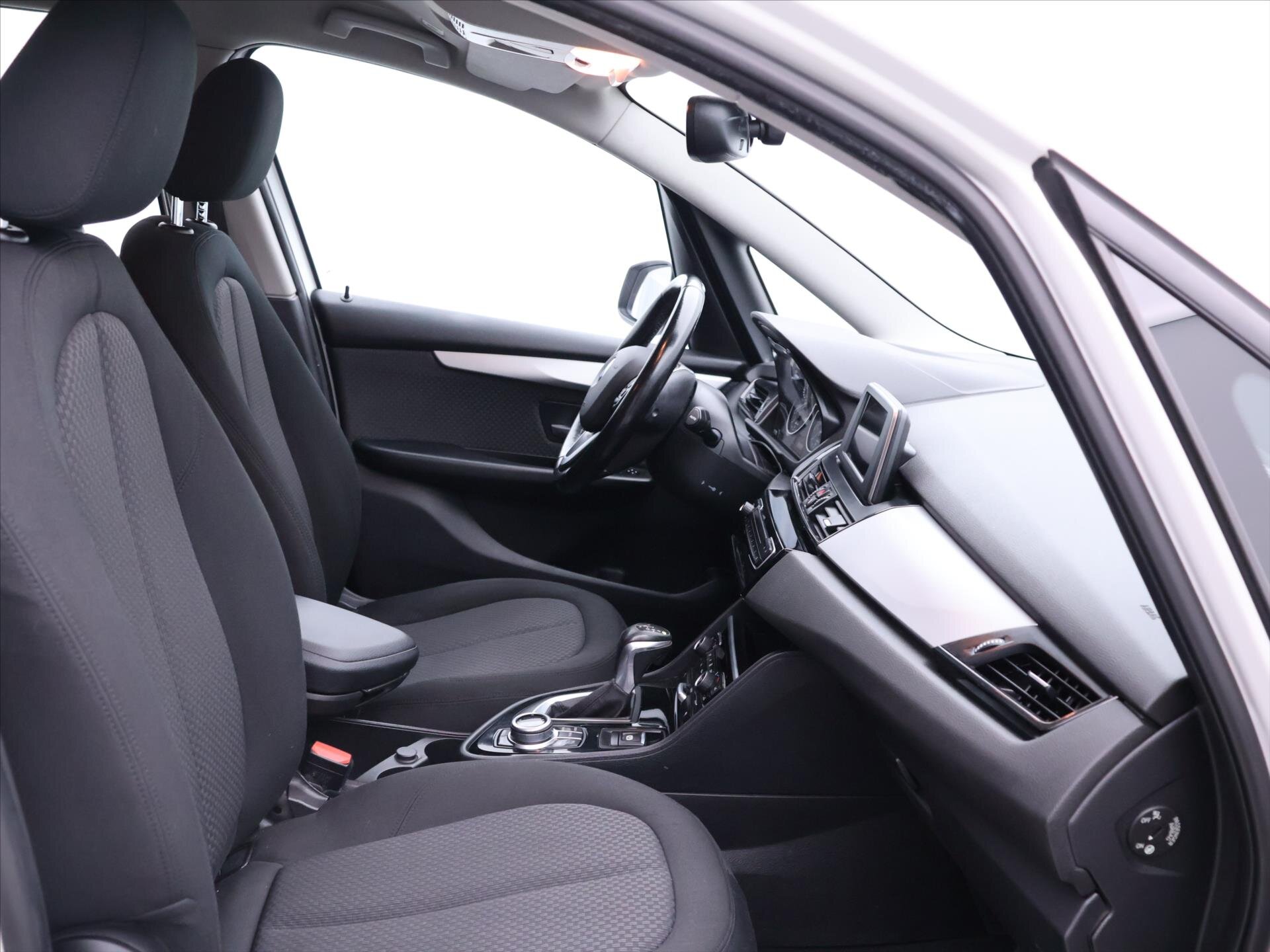 BMW Řada 2 Kombi 2,0 l 110 kw