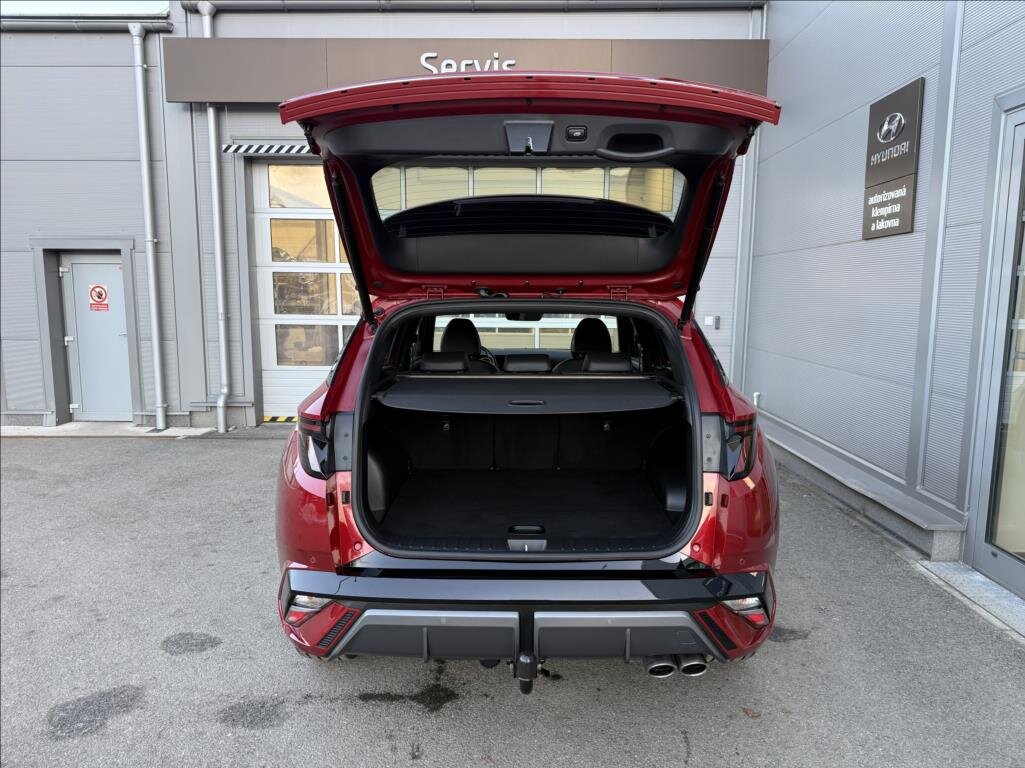 Hyundai Tucson SUV 1,6 l 158 kw