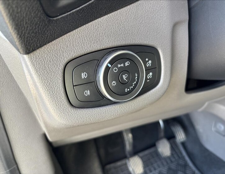 Ford Transit Connect 24