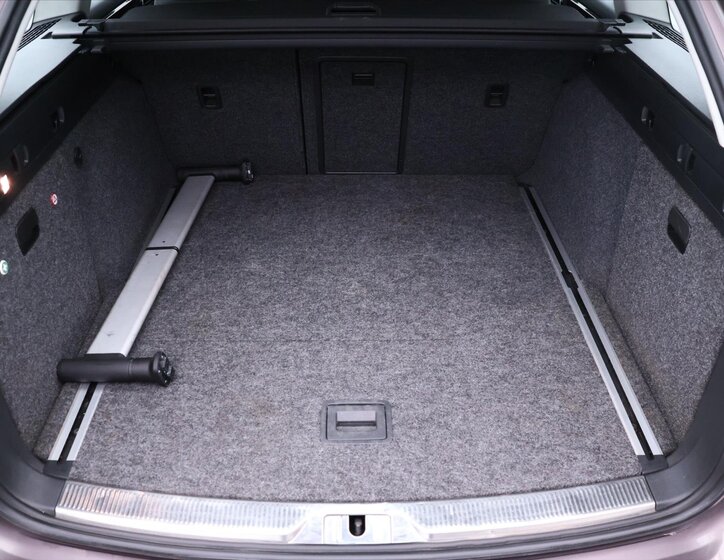 Škoda Superb Kombi 2,0 l 125 kw