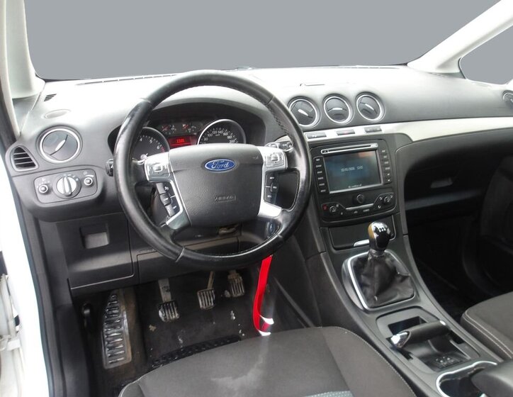 Ford Galaxy MPV 2,0 l 107 kw