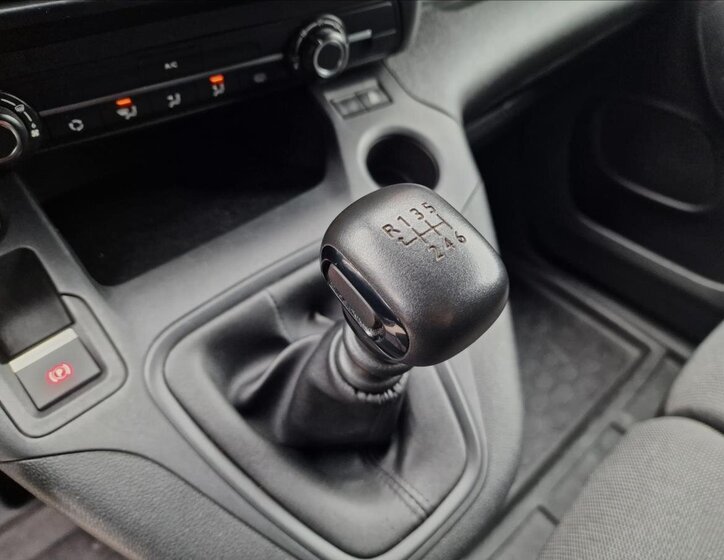 Peugeot Partner Skříň 1,2 l 81 kw