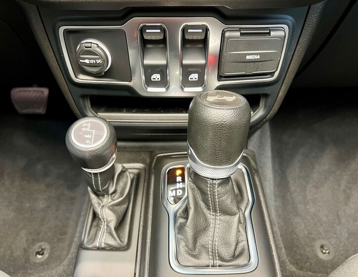 Jeep Wrangler SUV / Terénní 2,0 l 200 kw