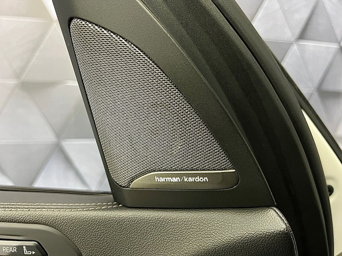 BMW X7 SUV / Terénní 3,0 l 250 kw