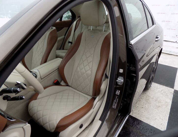 Mercedes-Benz Třídy E Sedan 2,0 l 143 kw