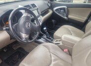 Toyota RAV4 SUV 2,2 l 130 kw