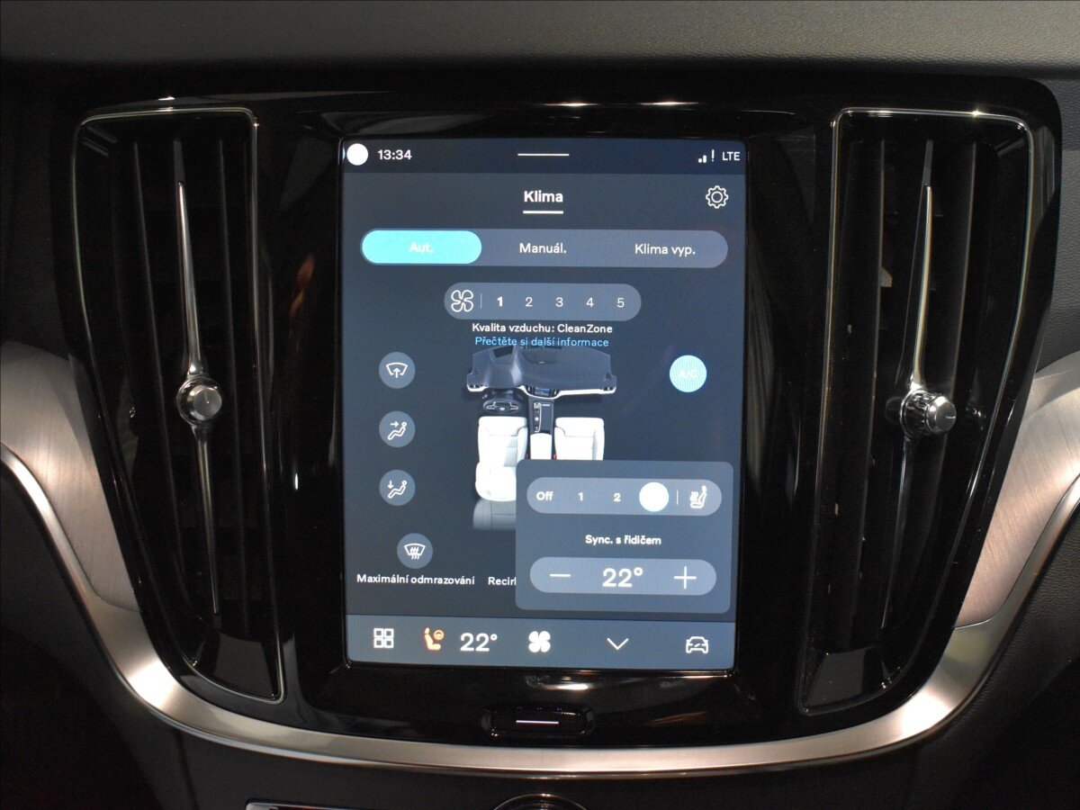 Volvo V60 Kombi 2,0 l 145 kw