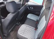 Škoda Roomster 9