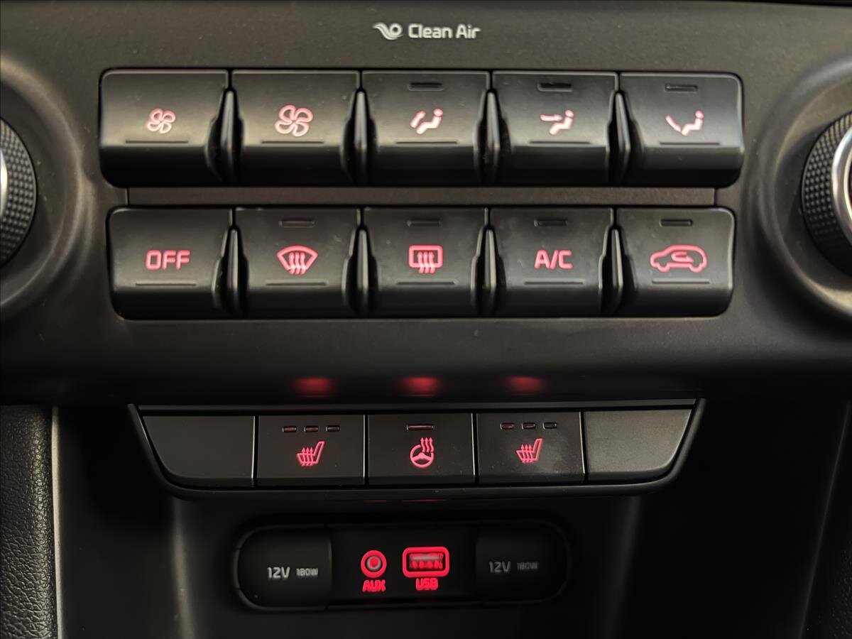 KIA Sportage SUV / Terénní 2,0 l 100 kw