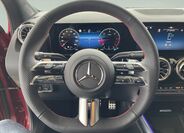 Mercedes-Benz GLA 11