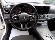 Mercedes-Benz Třídy E 28