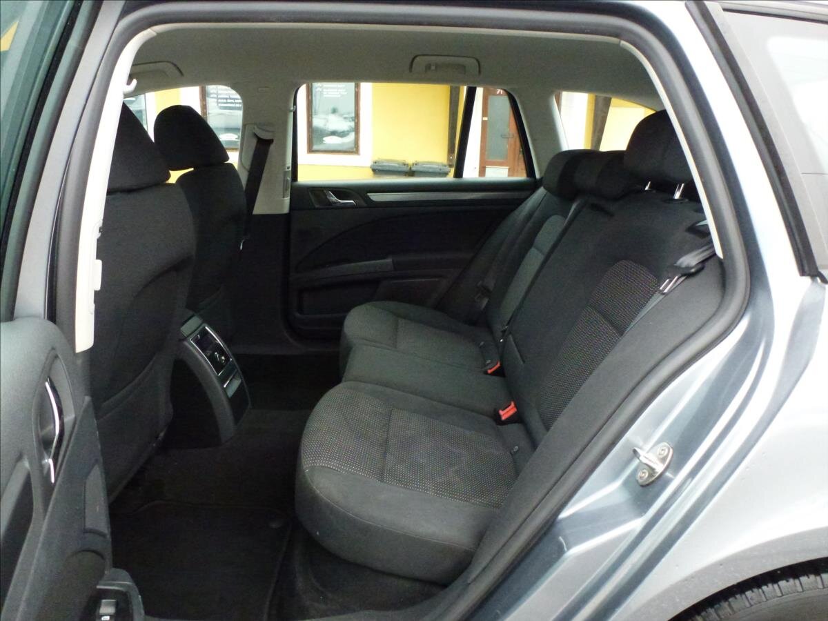 Škoda Superb Kombi 1,6 l 77 kw