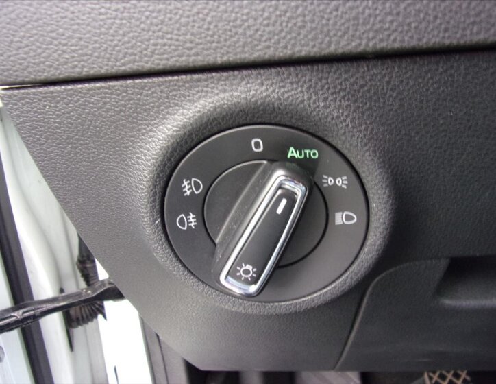 Škoda Karoq Kombi 999,0 85 kw