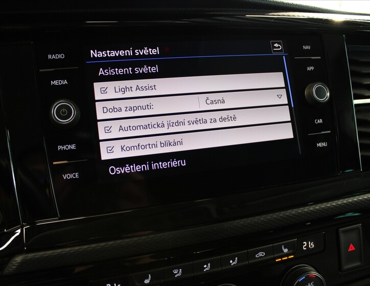 Volkswagen Multivan 14