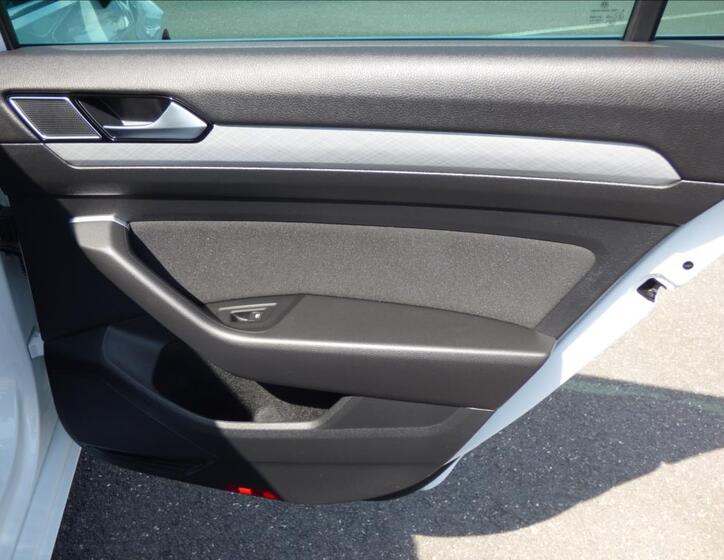 Volkswagen Passat 52