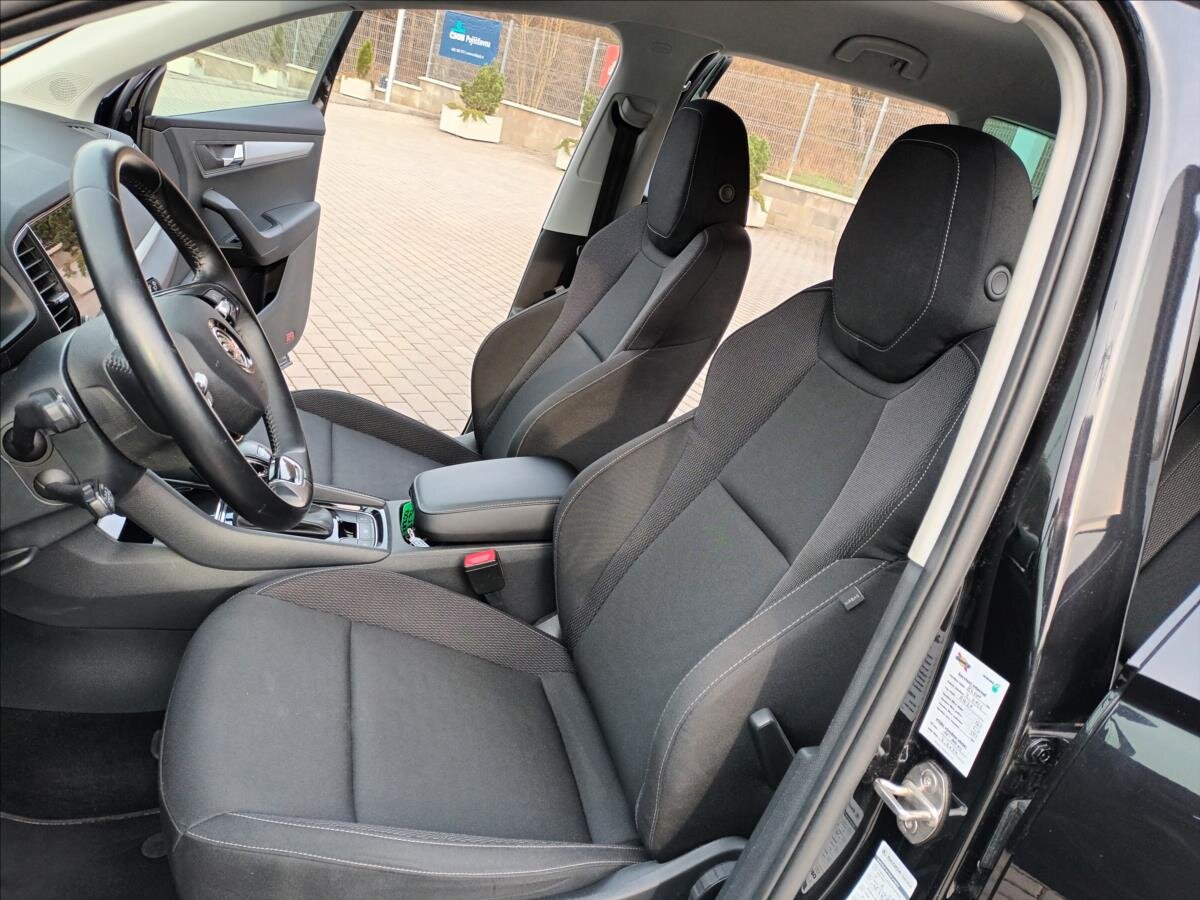 Škoda Karoq SUV / Terénní 1,5 l 110 kw
