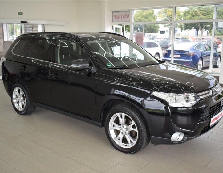 Mitsubishi Outlander SUV 2,3 l 110 kw