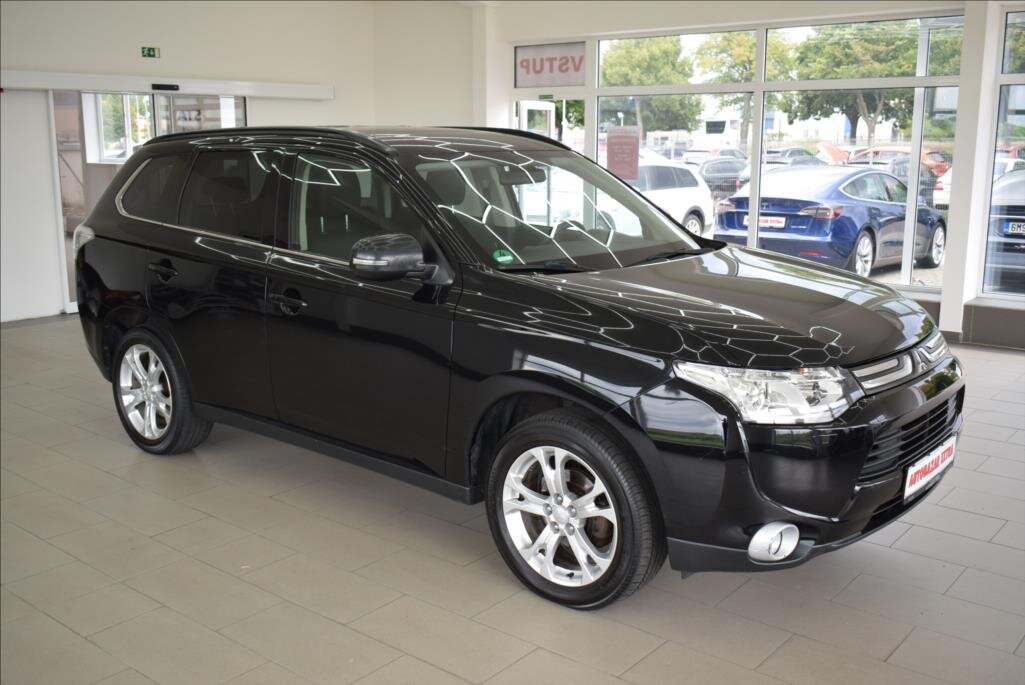 Mitsubishi Outlander SUV 2,3 l 110 kw
