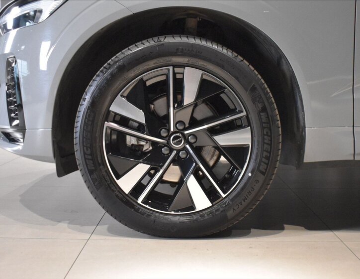 Volvo XC60 SUV / Terénní 2,0 l 184 kw